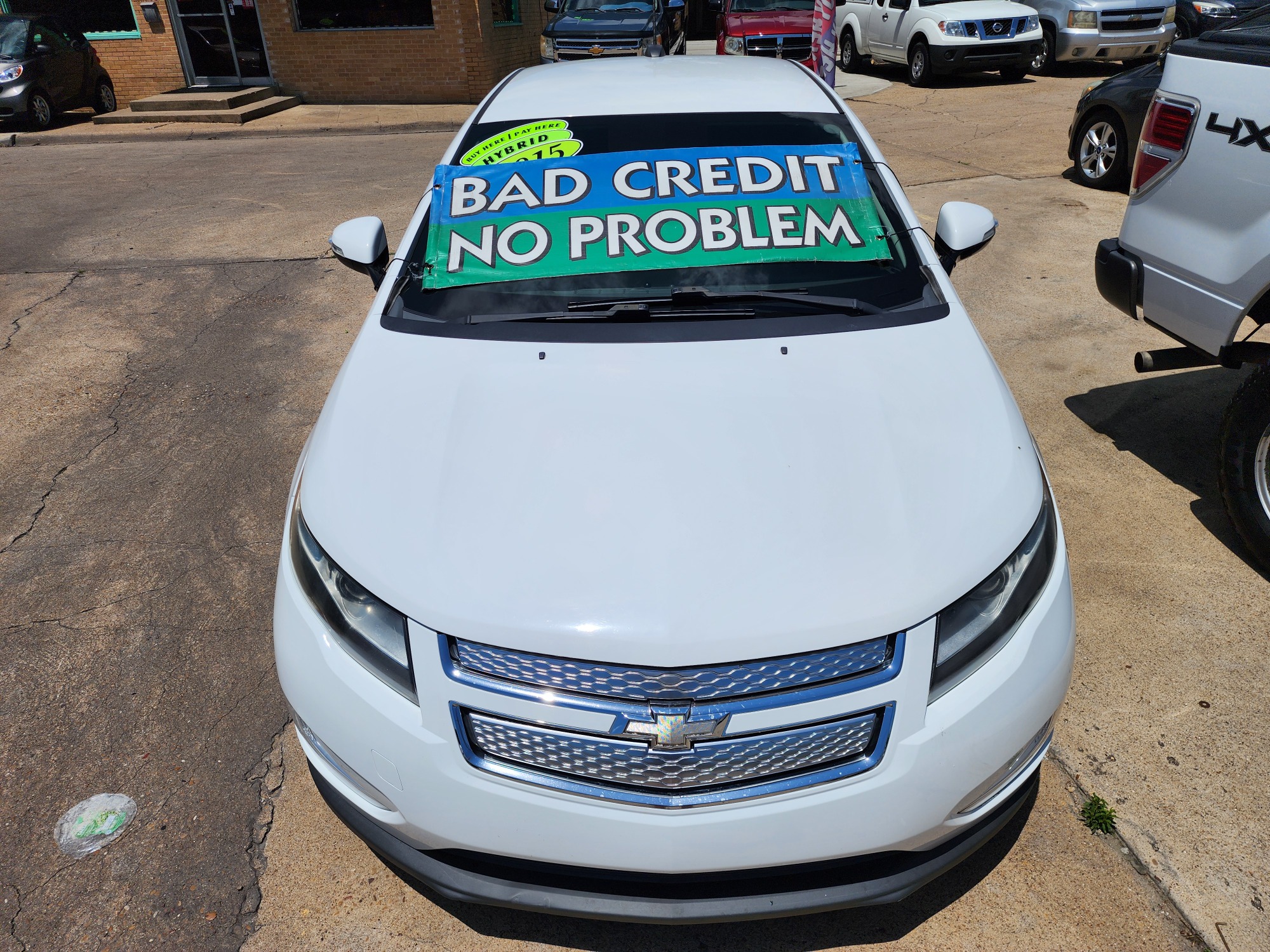 2015 WHITE Chevrolet Volt (1G1RA6E45FU) with an ELECTRIC engine, Continuously Variable Transmission transmission, located at 2660 S.Garland Avenue, Garland, TX, 75041, (469) 298-3118, 32.885387, -96.656776 - Photo #8